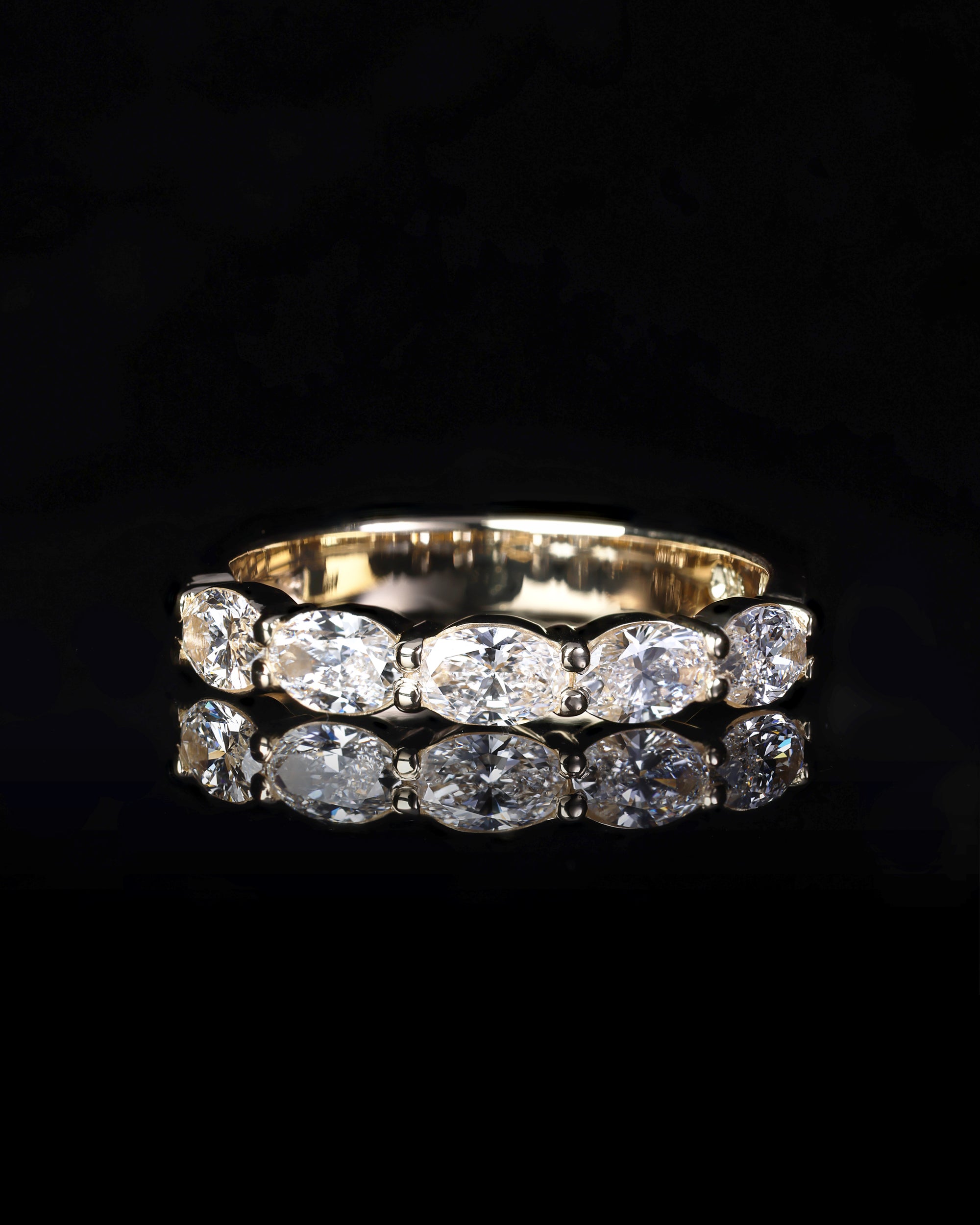 Oval Diamond Band in 18ct Yellow Gold with East-West setting